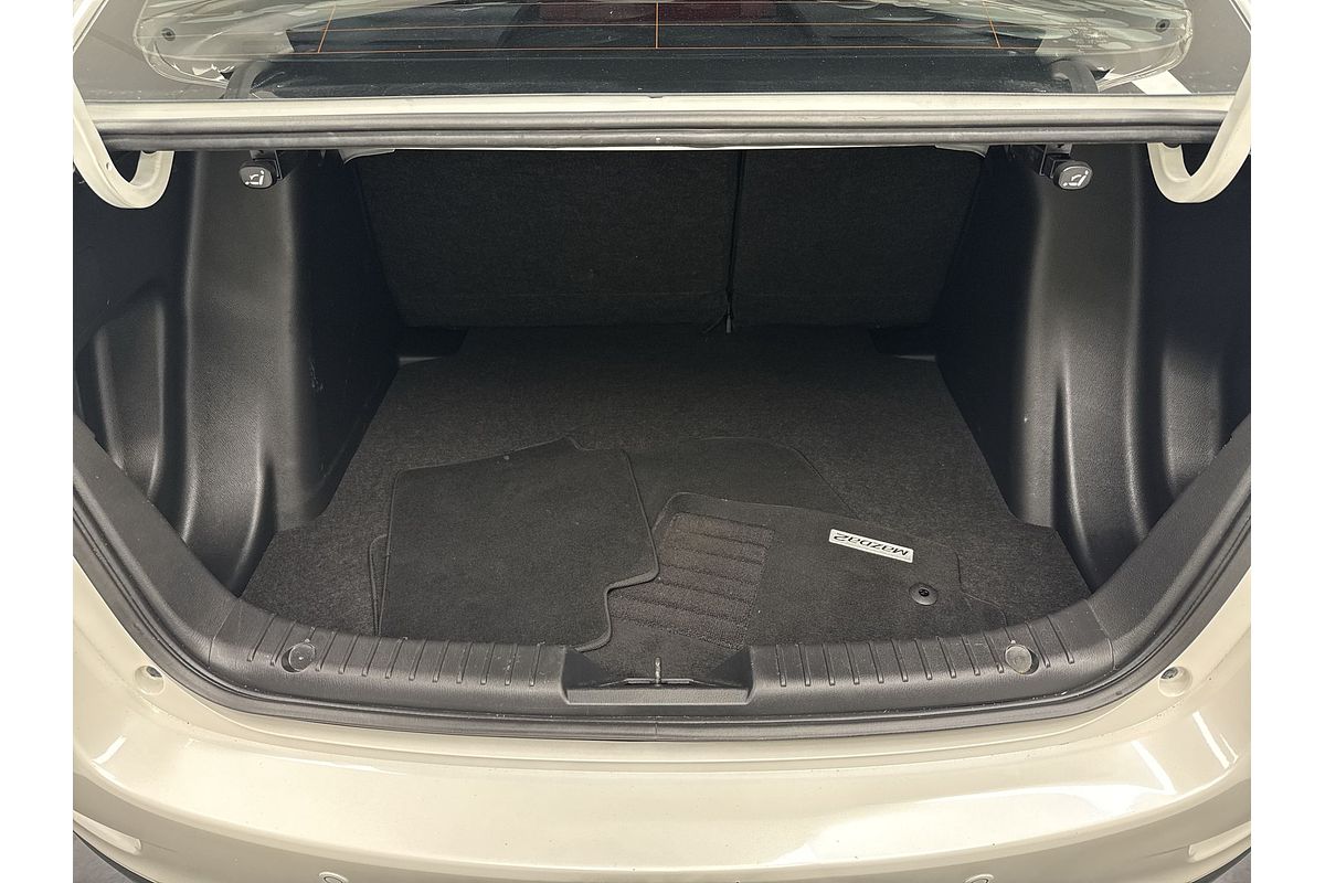 2016 Mazda 2 Maxx DL Series