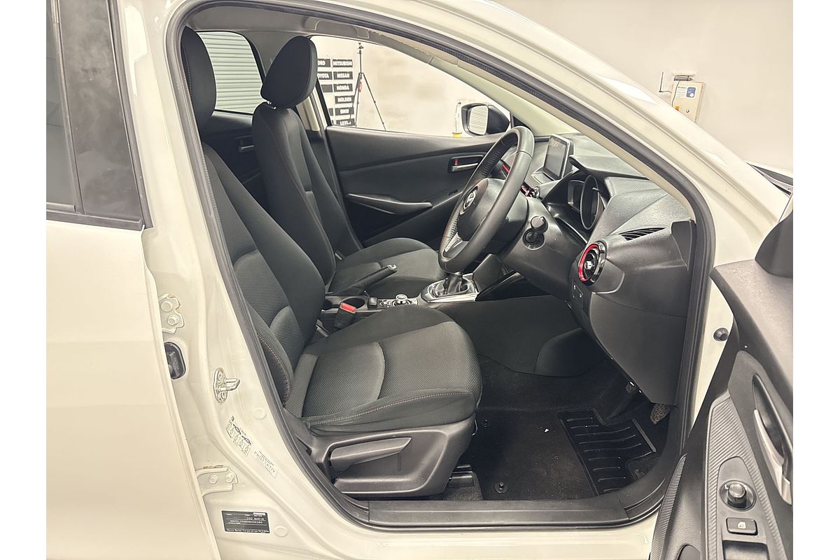 2016 Mazda 2 Maxx DL Series