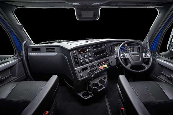 2024 Freightliner Cascadia 126