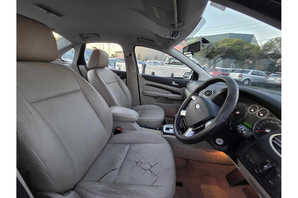 2006 Ford Focus Ghia LS
