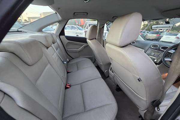 2006 Ford Focus Ghia LS