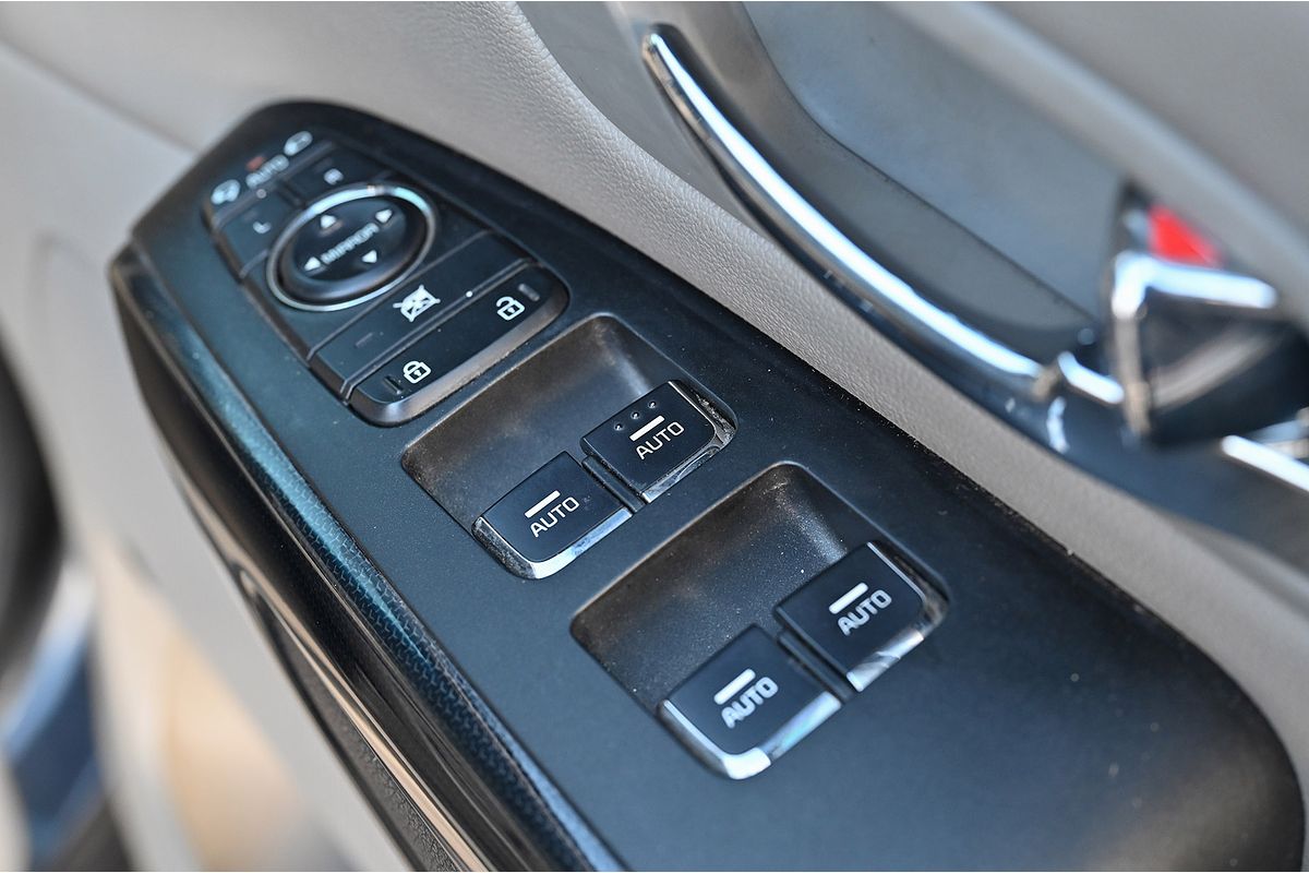 2019 Kia Carnival SLi YP