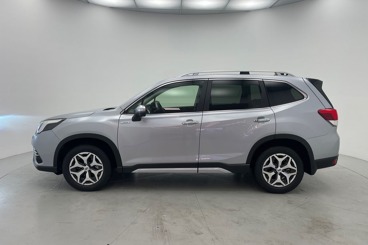 2025 Subaru Forester Hybrid L S5