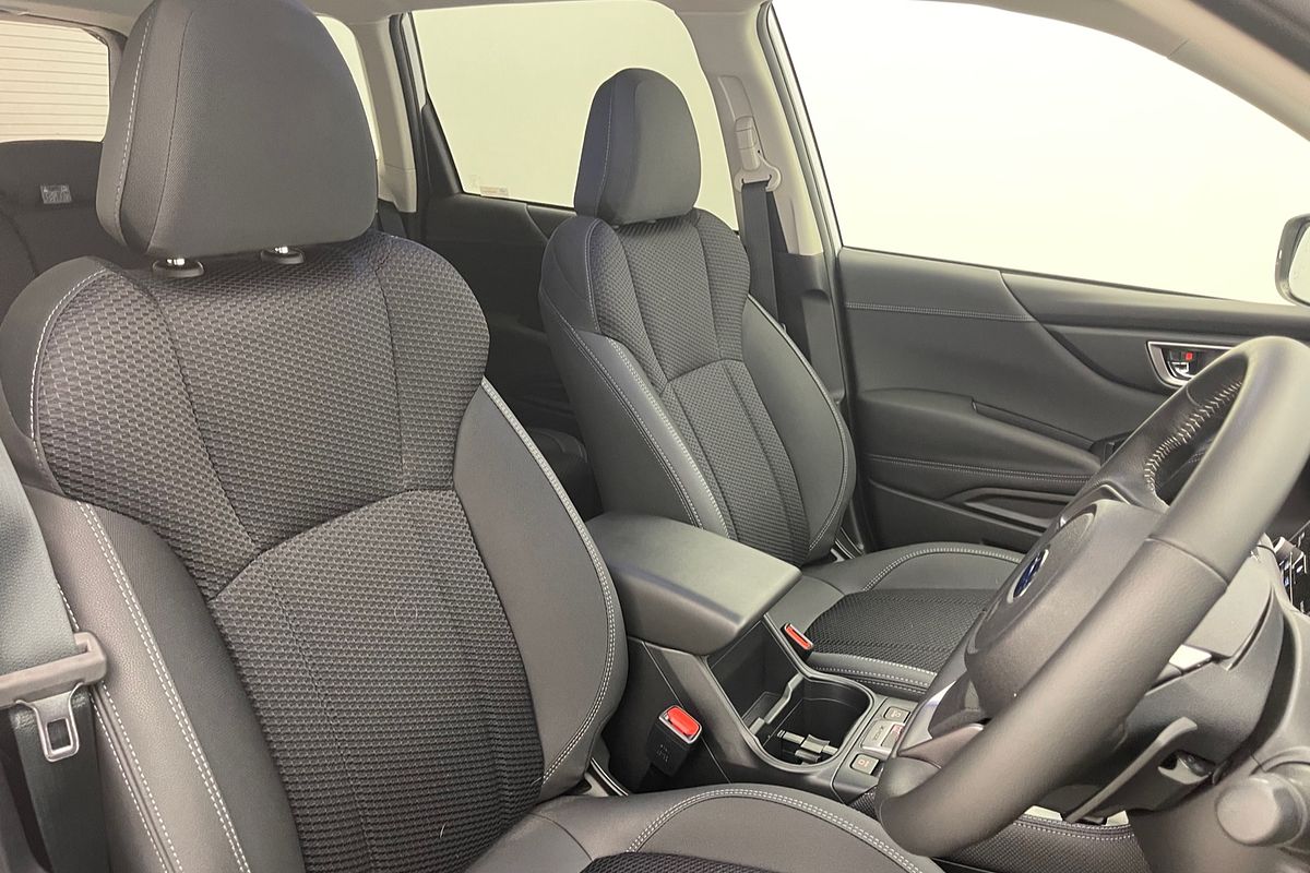 2025 Subaru Forester Hybrid L S5