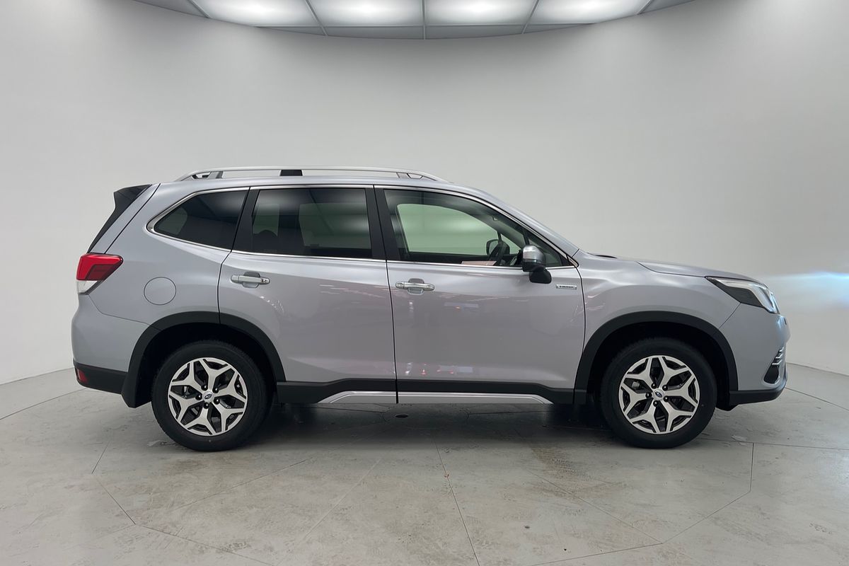 2025 Subaru Forester Hybrid L S5