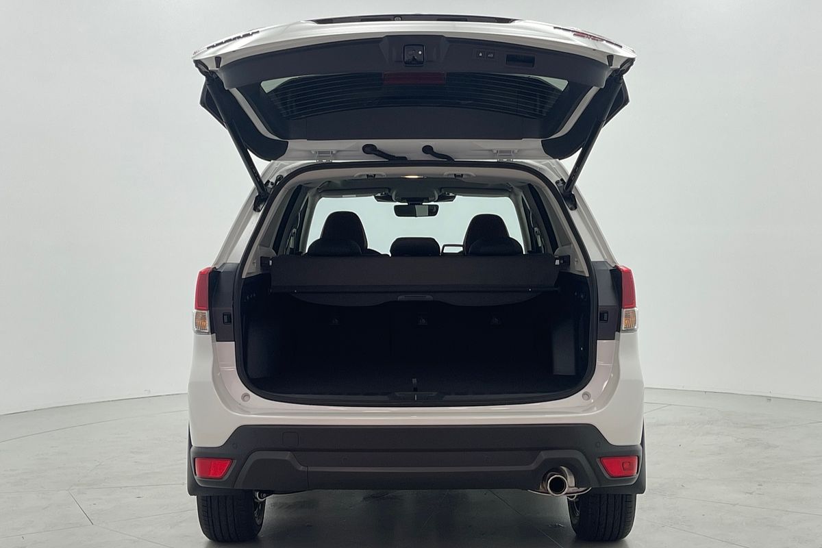 2025 Subaru Forester STI Sport S5