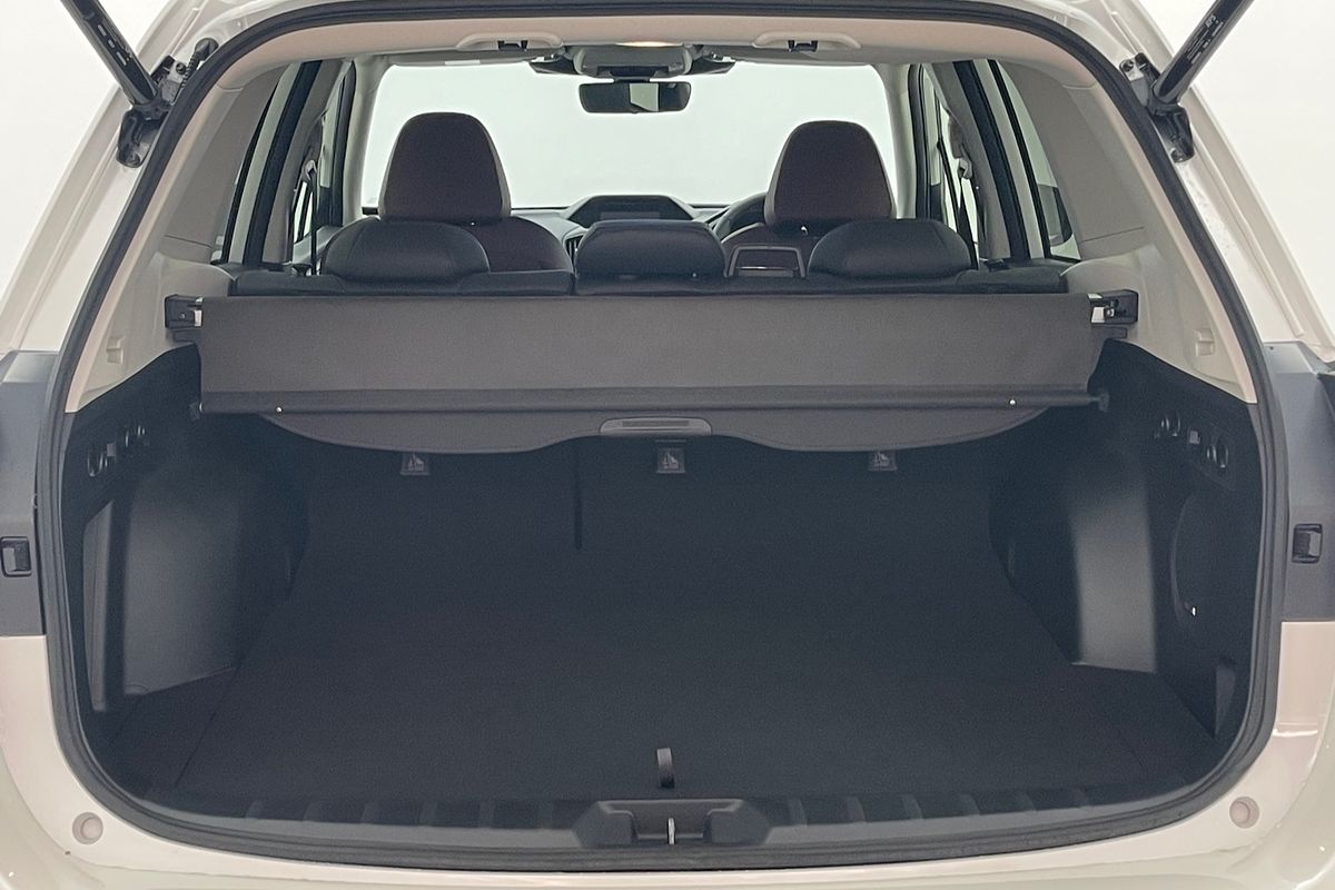 2025 Subaru Forester STI Sport S5