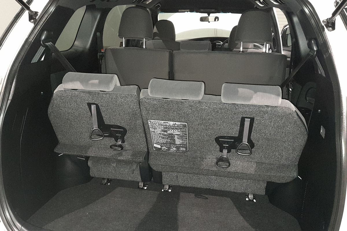 2018 Toyota Tarago GLi ACR50R
