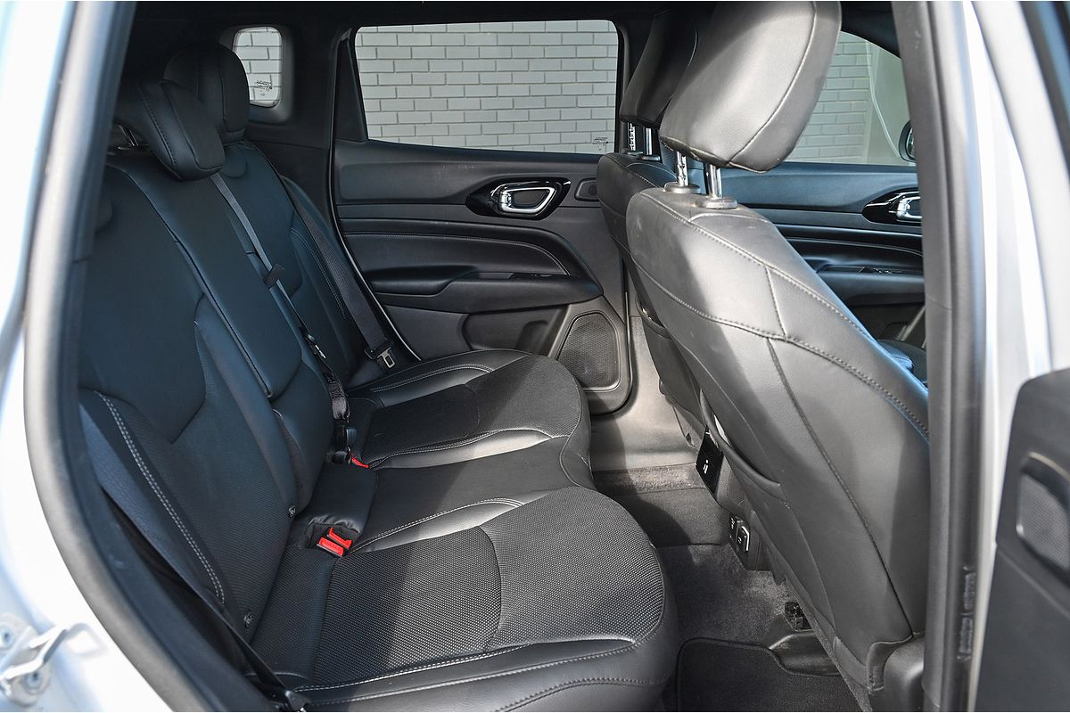 2022 Jeep Compass S-Limited M6