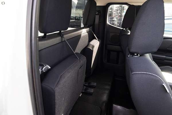 2024 Mitsubishi Triton GLX+ MV 4X4