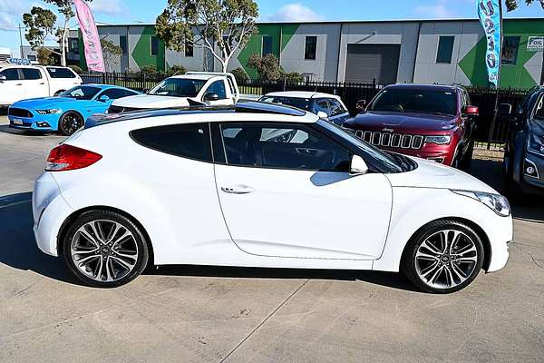 2017 Hyundai Veloster FS5 Series II