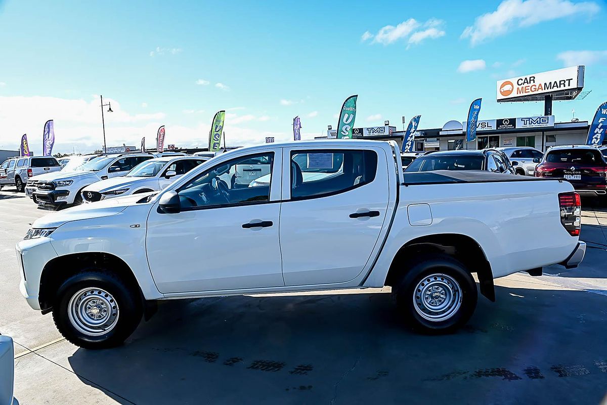 2020 Mitsubishi Triton GLX MR 4X4