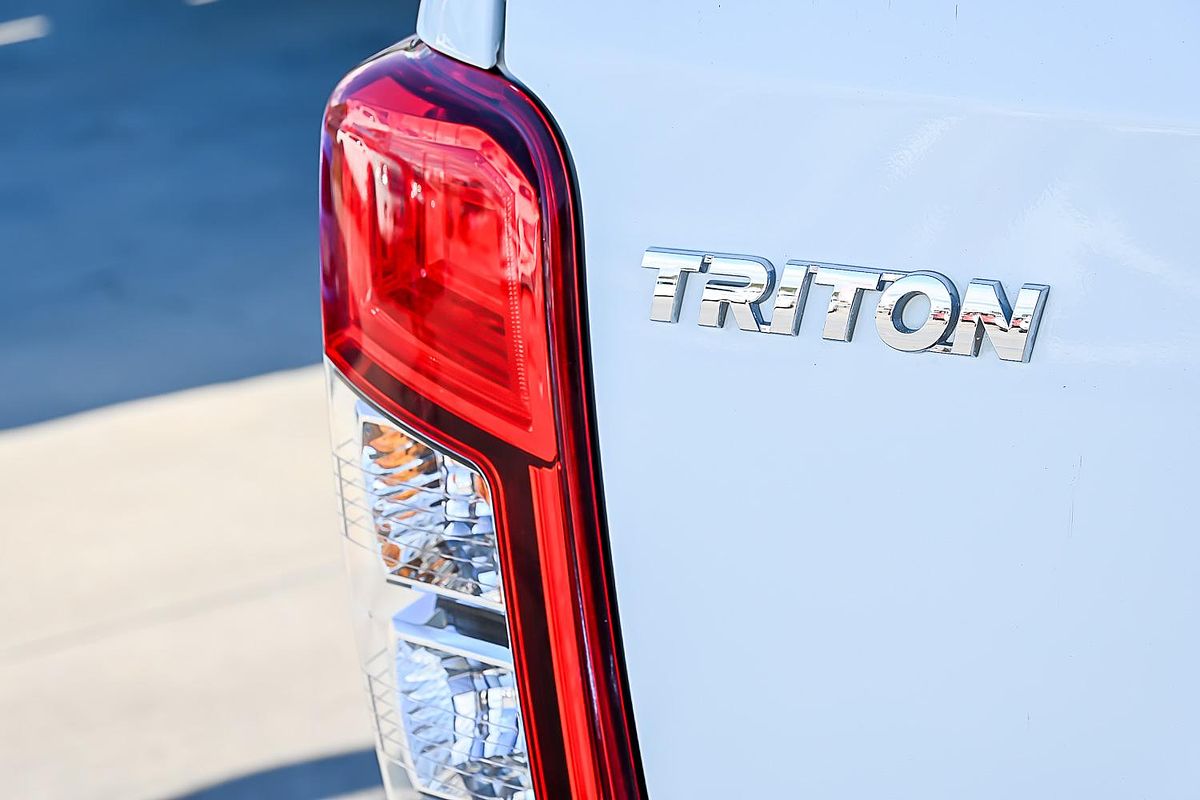 2020 Mitsubishi Triton GLX MR 4X4