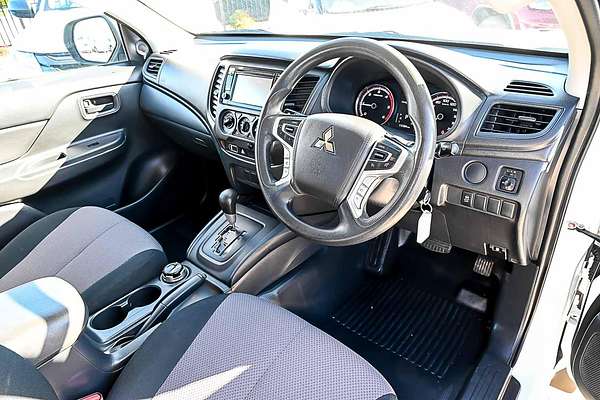 2020 Mitsubishi Triton GLX MR 4X4