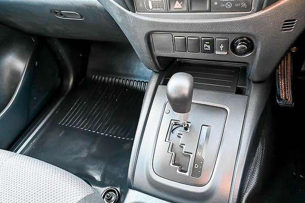2020 Mitsubishi Triton GLX MR 4X4