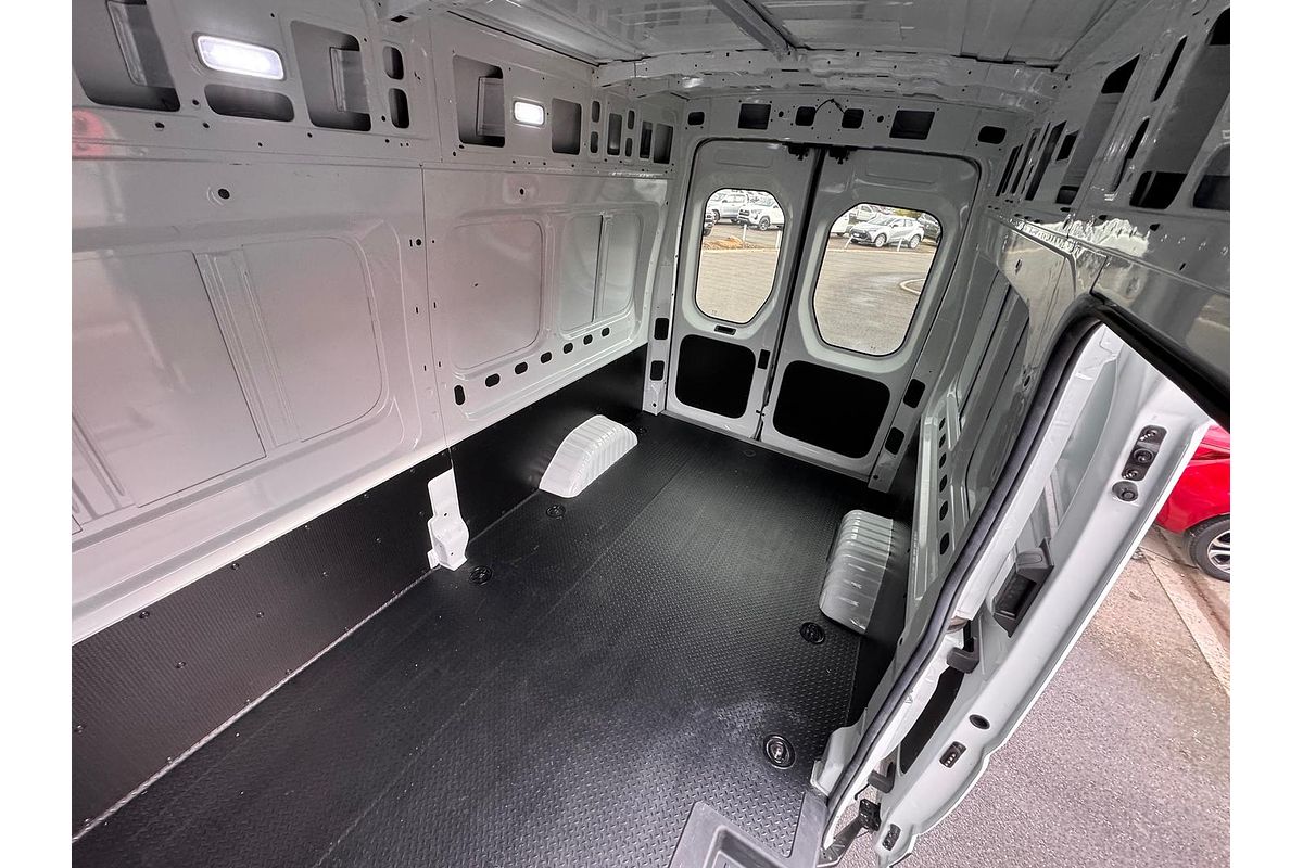 2024 LDV Deliver 9 LWB