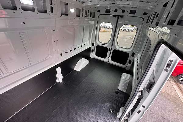 2024 LDV Deliver 9 LWB