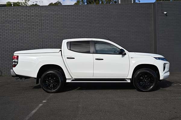 2021 Mitsubishi Triton GLX-R MR 4X4