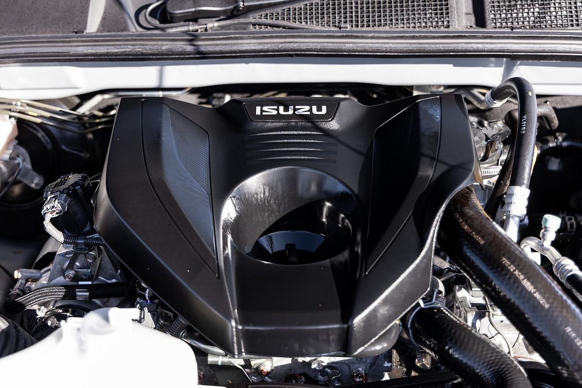 2024 Isuzu D-MAX X-TERRAIN 4X4