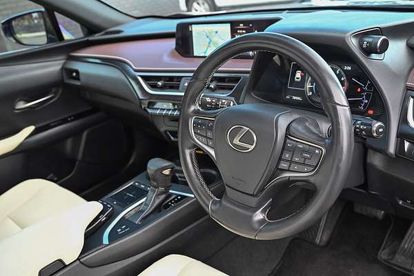 2019 Lexus UX UX200 Luxury MZAA10R