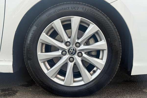 2019 Toyota Camry Ascent Sport AXVH71R