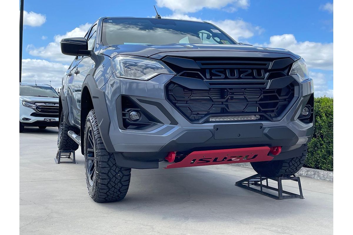 2025 Isuzu D-MAX BLADE 4X4