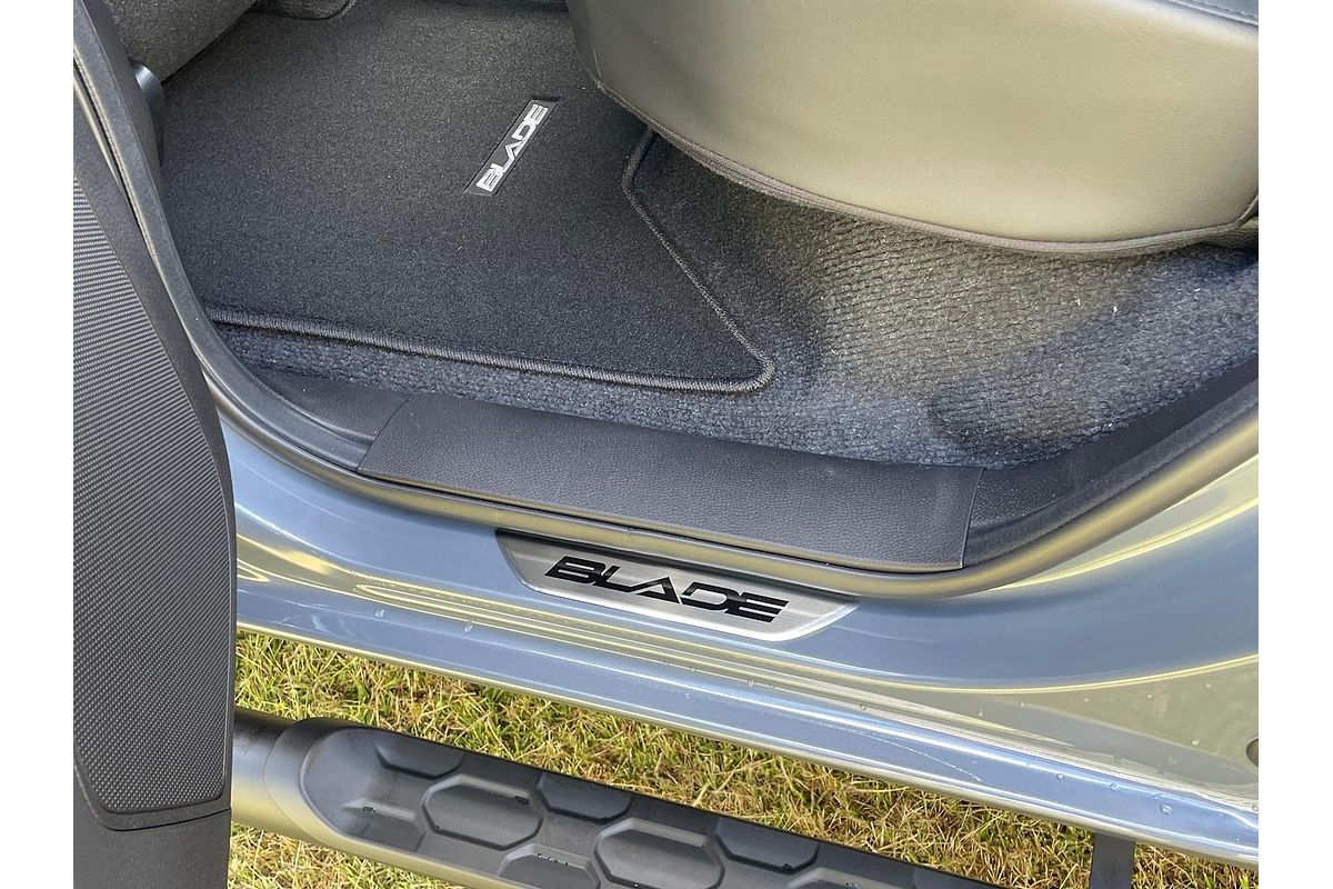 2025 Isuzu D-MAX BLADE 4X4