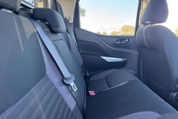 2025 Nissan Navara ST D23 4X4