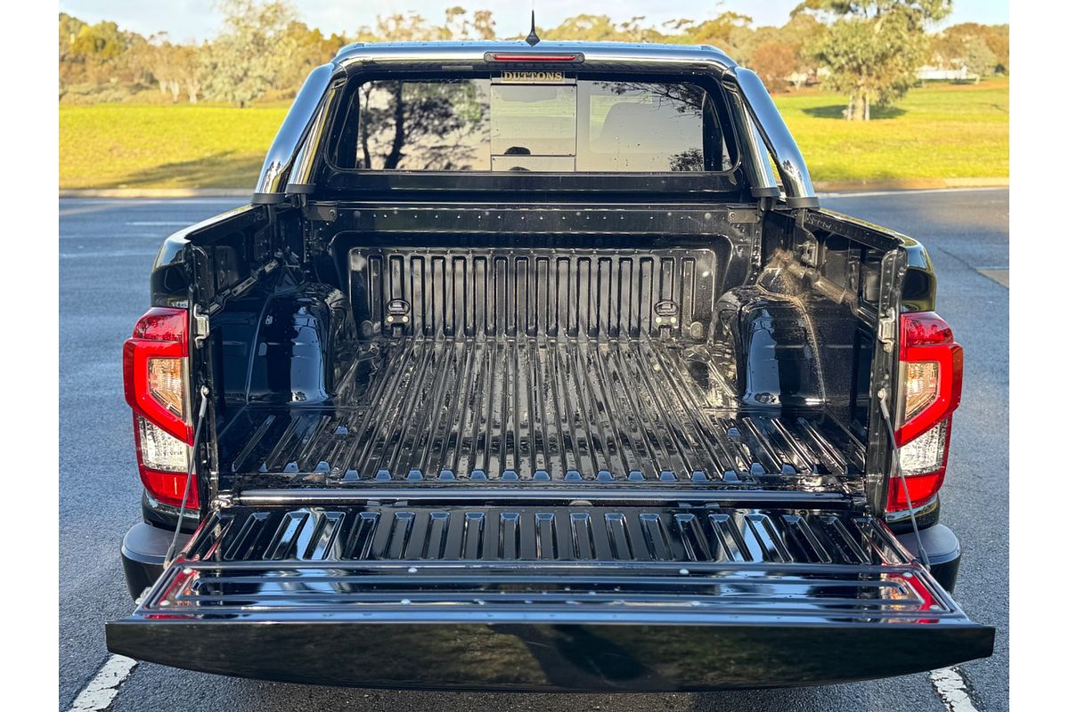 2025 Nissan Navara ST D23 4X4
