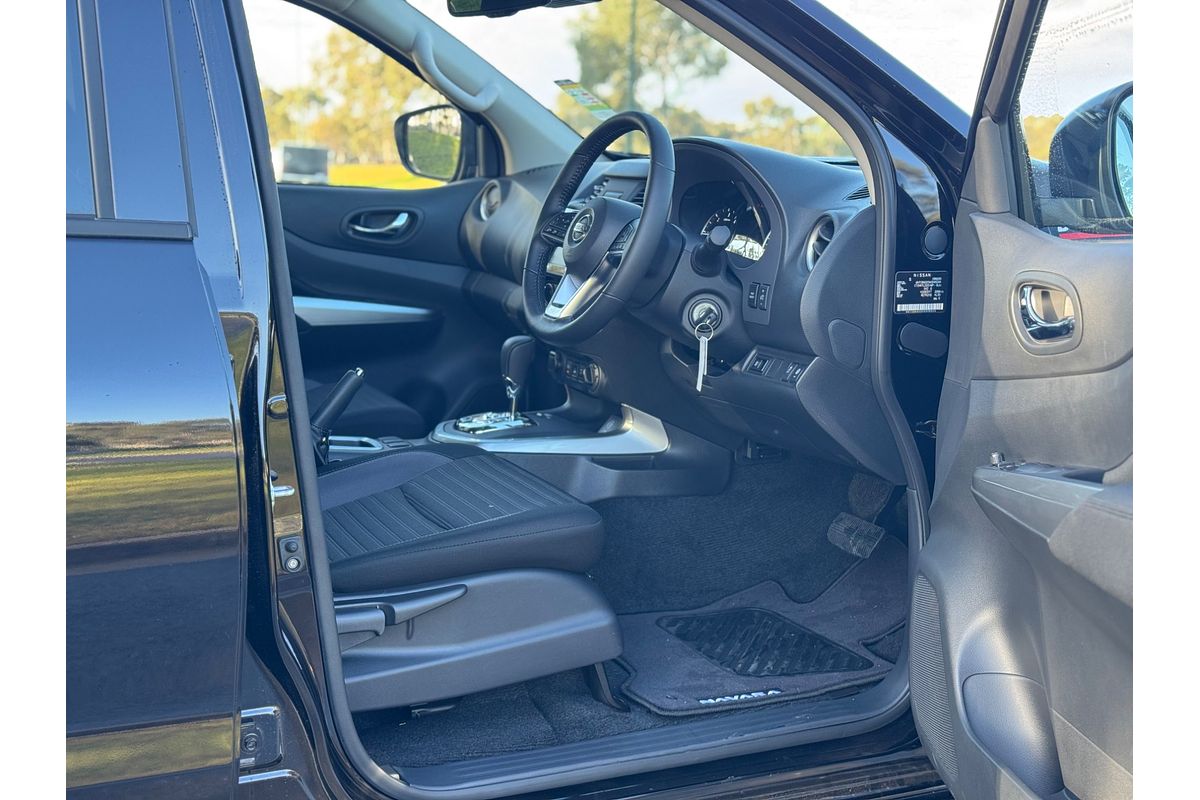 2025 Nissan Navara ST D23 4X4