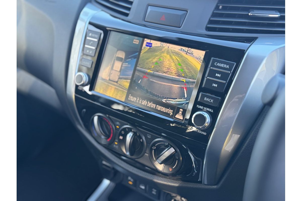 2025 Nissan Navara ST D23 4X4