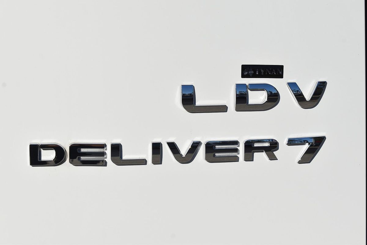 2024 LDV Deliver 7 SWB