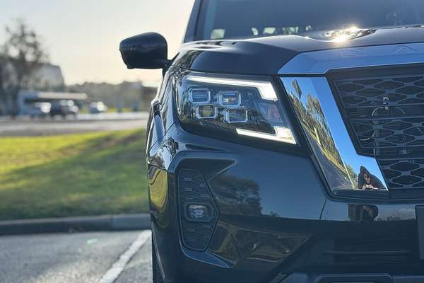 2025 Nissan Navara ST D23 4X4