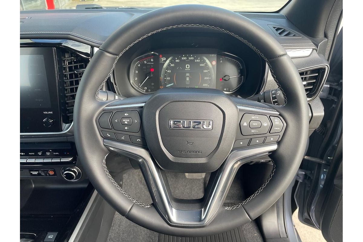 2025 Isuzu D-MAX BLADE 4X4