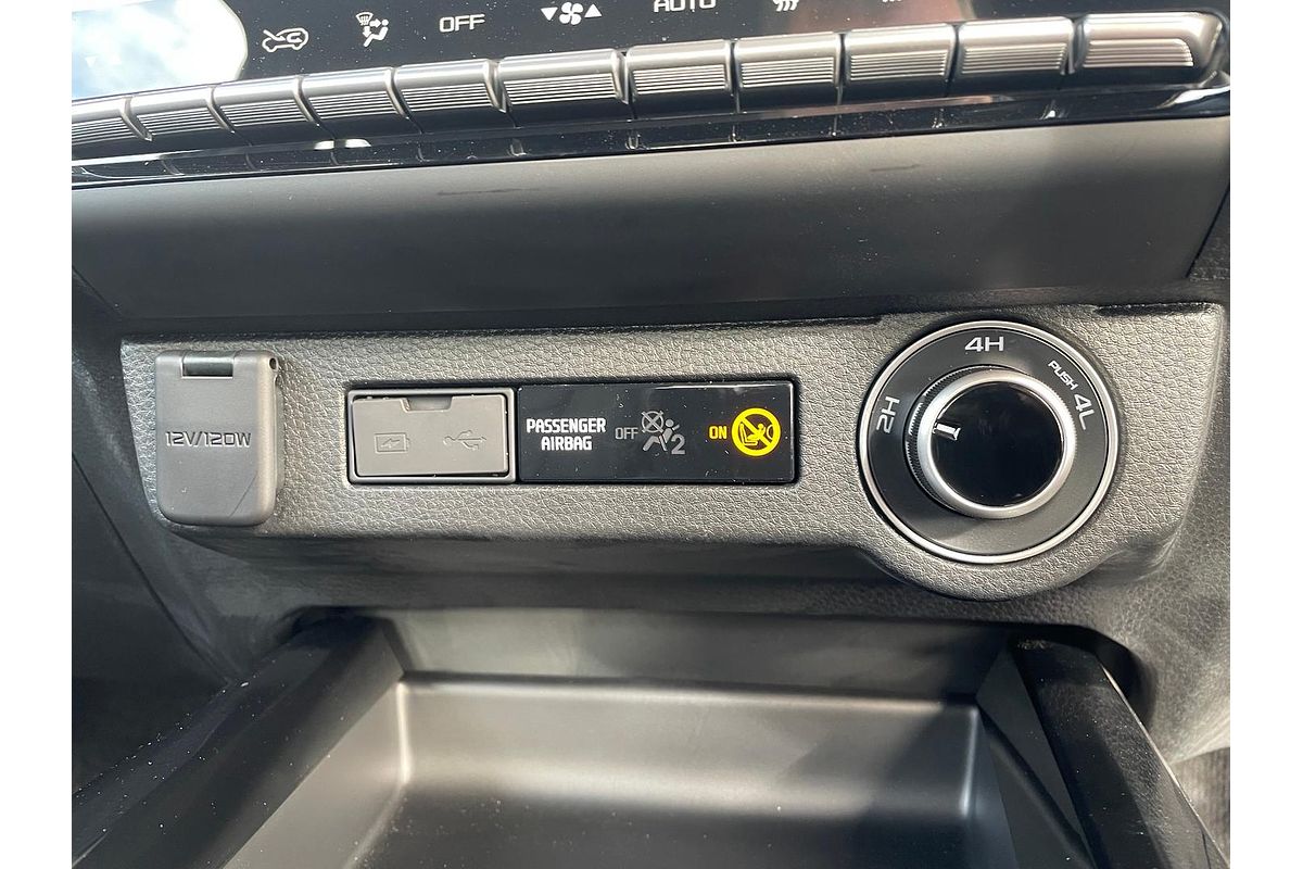 2025 Isuzu D-MAX BLADE 4X4