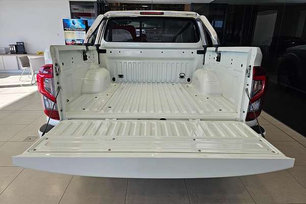 2024 Nissan Navara ST D23 4X4