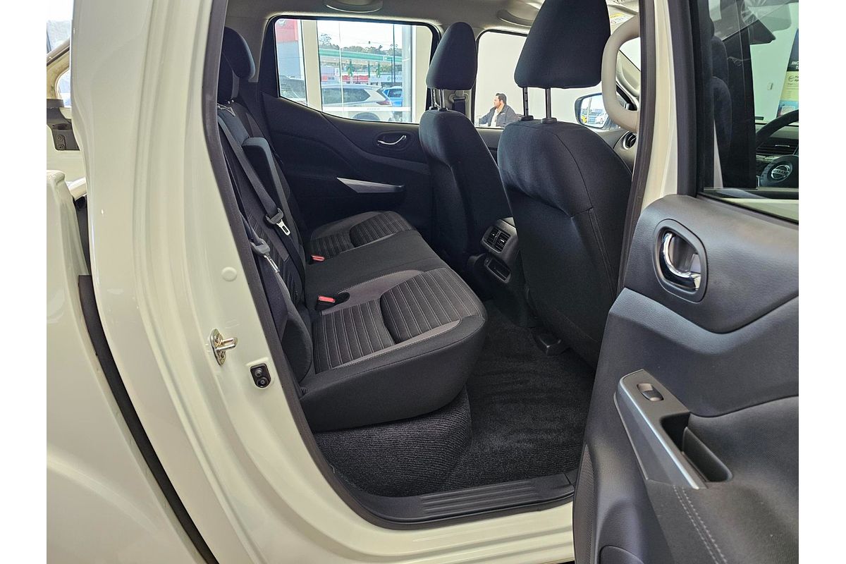 2024 Nissan Navara ST D23 4X4