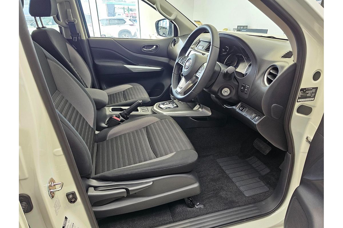 2024 Nissan Navara ST D23 4X4
