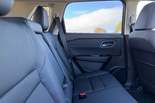 2025 Nissan X-TRAIL Ti T33