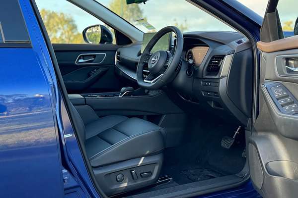2025 Nissan X-TRAIL Ti T33