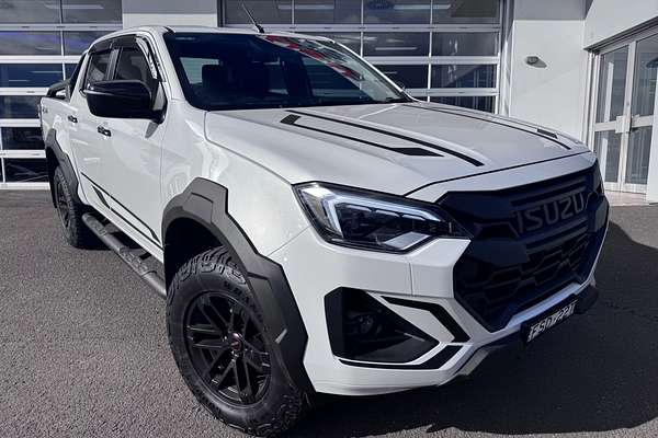 2025 Isuzu D-MAX BLADE 4X4