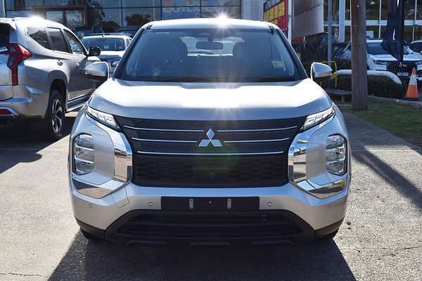 2024 Mitsubishi Outlander ES ZM