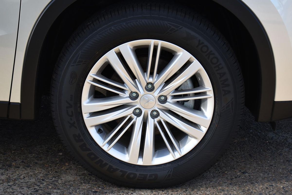 2024 Mitsubishi Outlander ES ZM