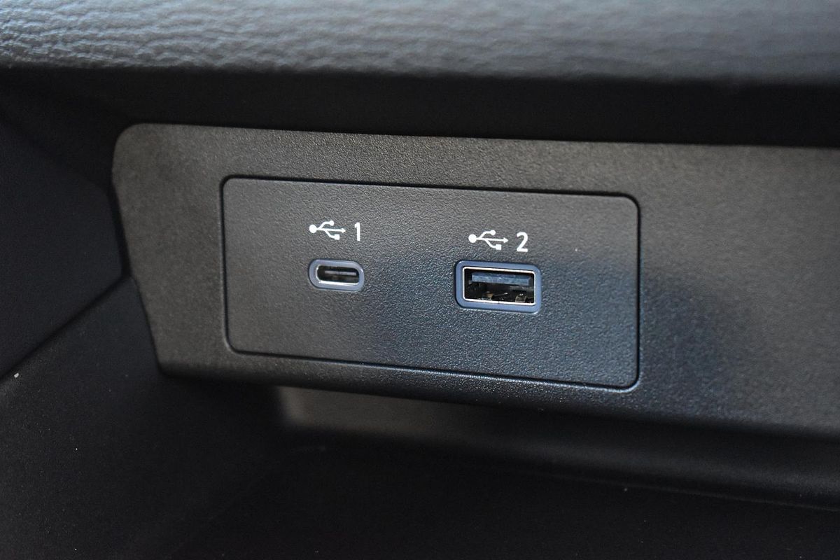 2024 Mitsubishi Outlander ES ZM