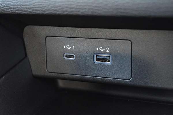 2024 Mitsubishi Outlander ES ZM