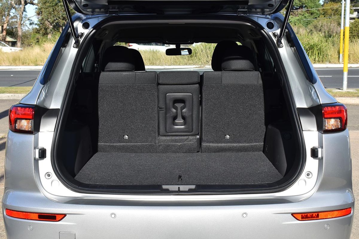 2024 Mitsubishi Outlander ES ZM
