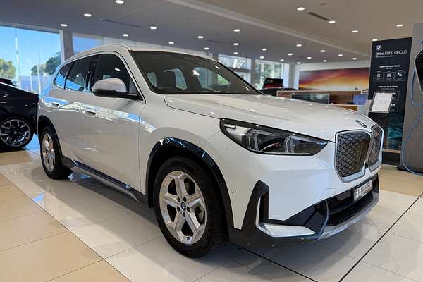 2023 BMW iX1 eDrive20 xLine U11