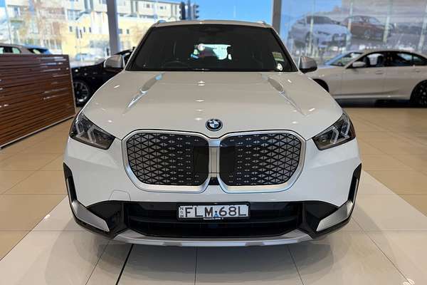 2023 BMW iX1 eDrive20 xLine U11
