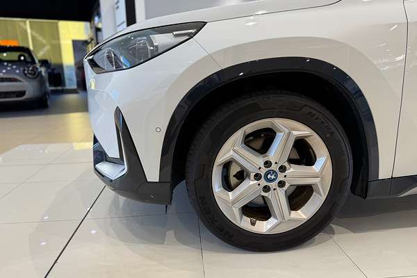 2023 BMW iX1 eDrive20 xLine U11