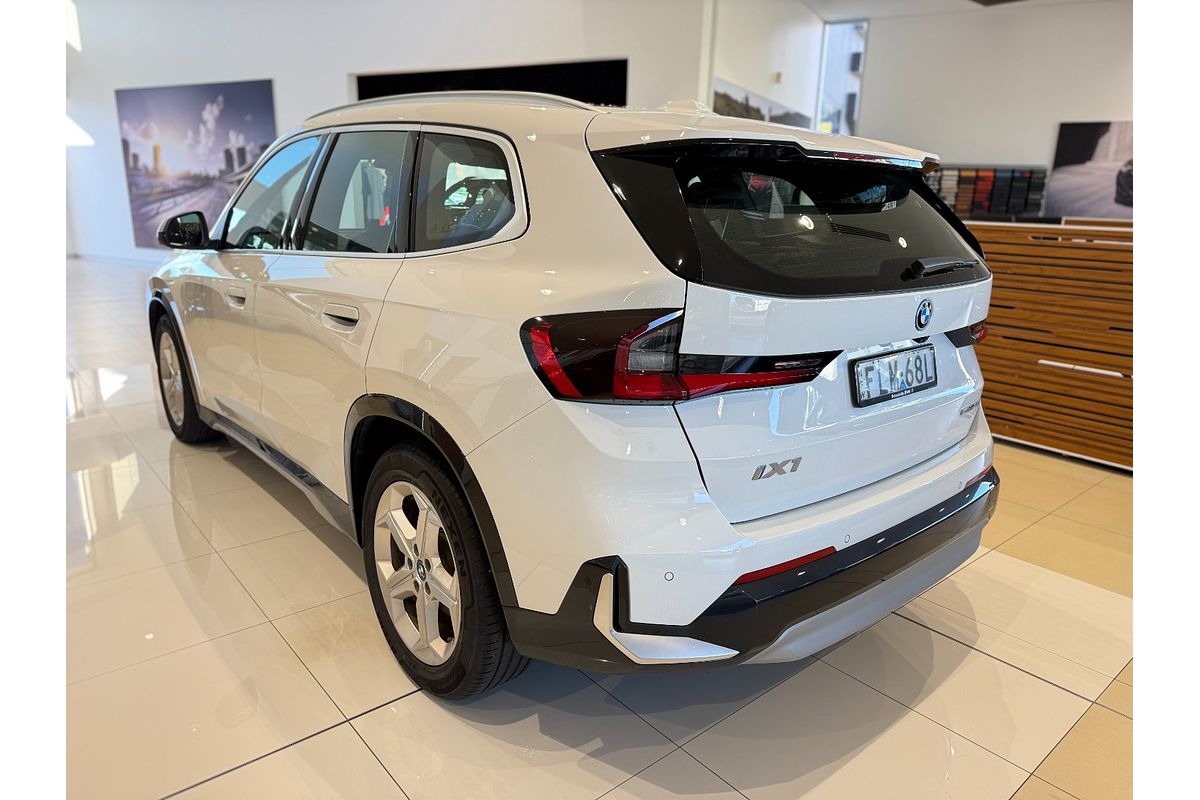 2023 BMW iX1 eDrive20 xLine U11
